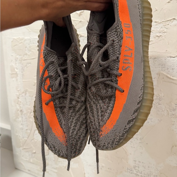 Adidas Yeezy Boost 350 v2 Men’s 8.5 Carbon Beluga Kanye HQ7045 - Picture 12 of 15